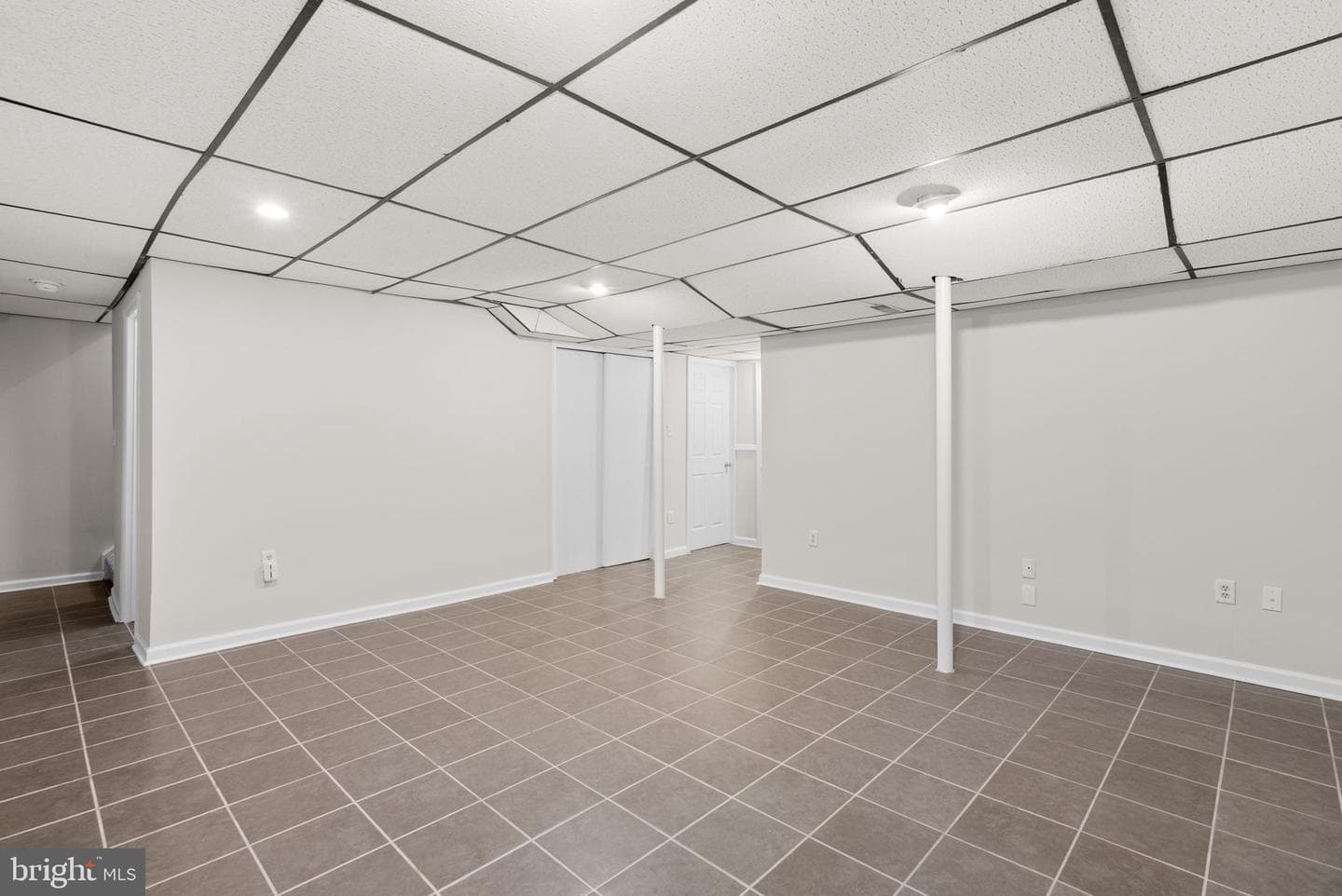 6477 Woodland Forest Drive photo 34