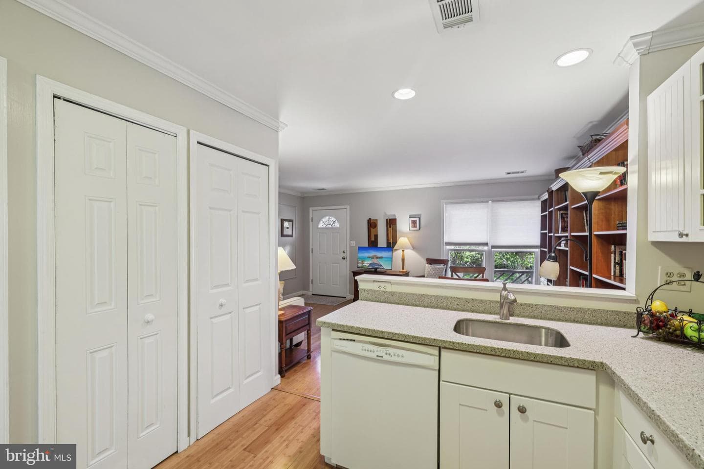 3569 Plumtree Drive #6 photo 11