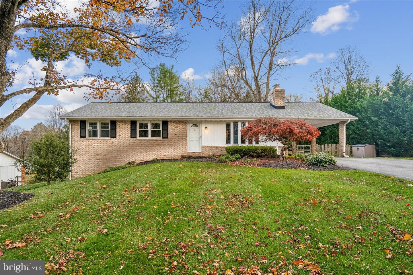 2211 Mount Hebron Drive photo 3