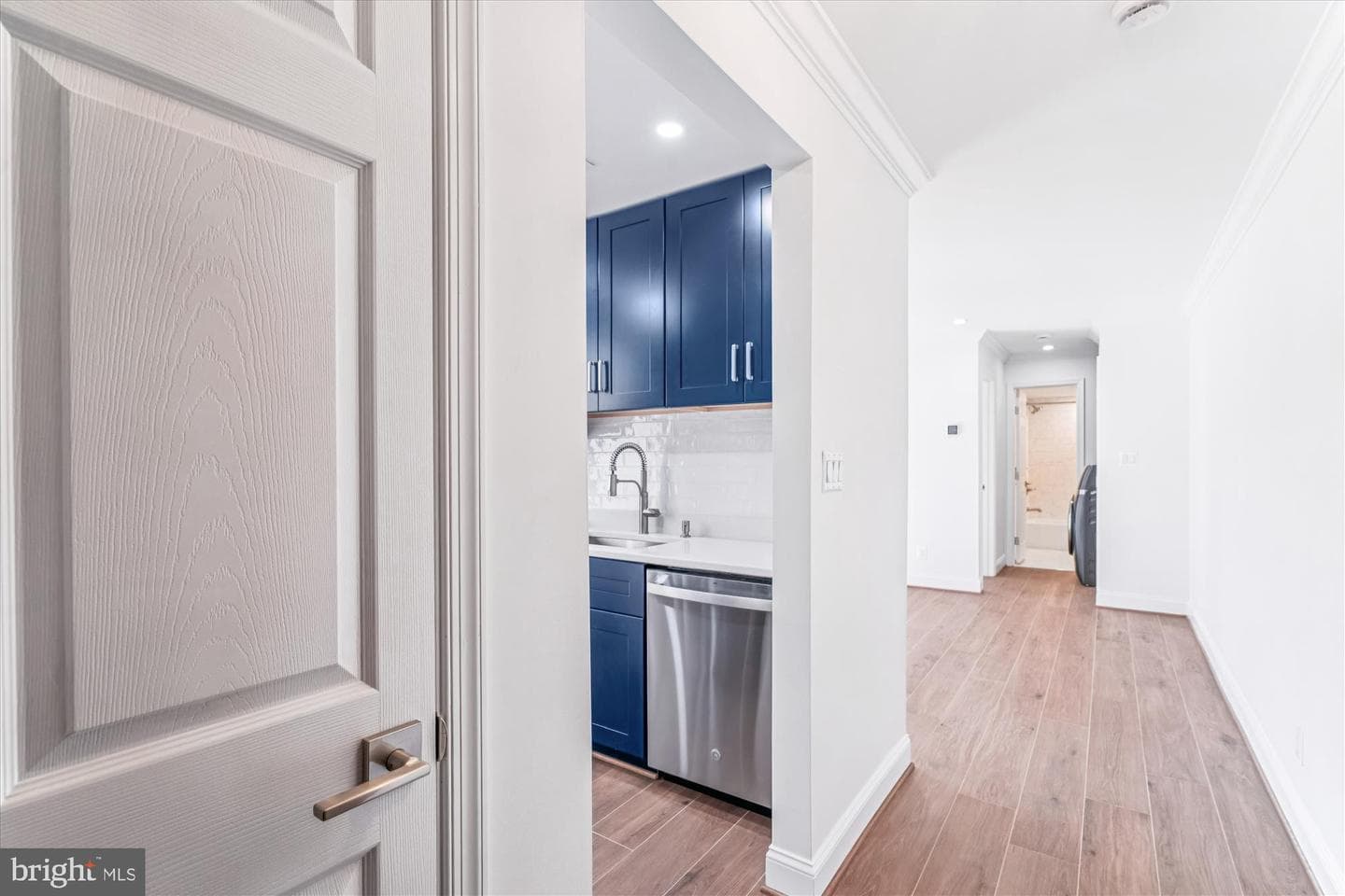 6097 Majors Lane #1 photo 5