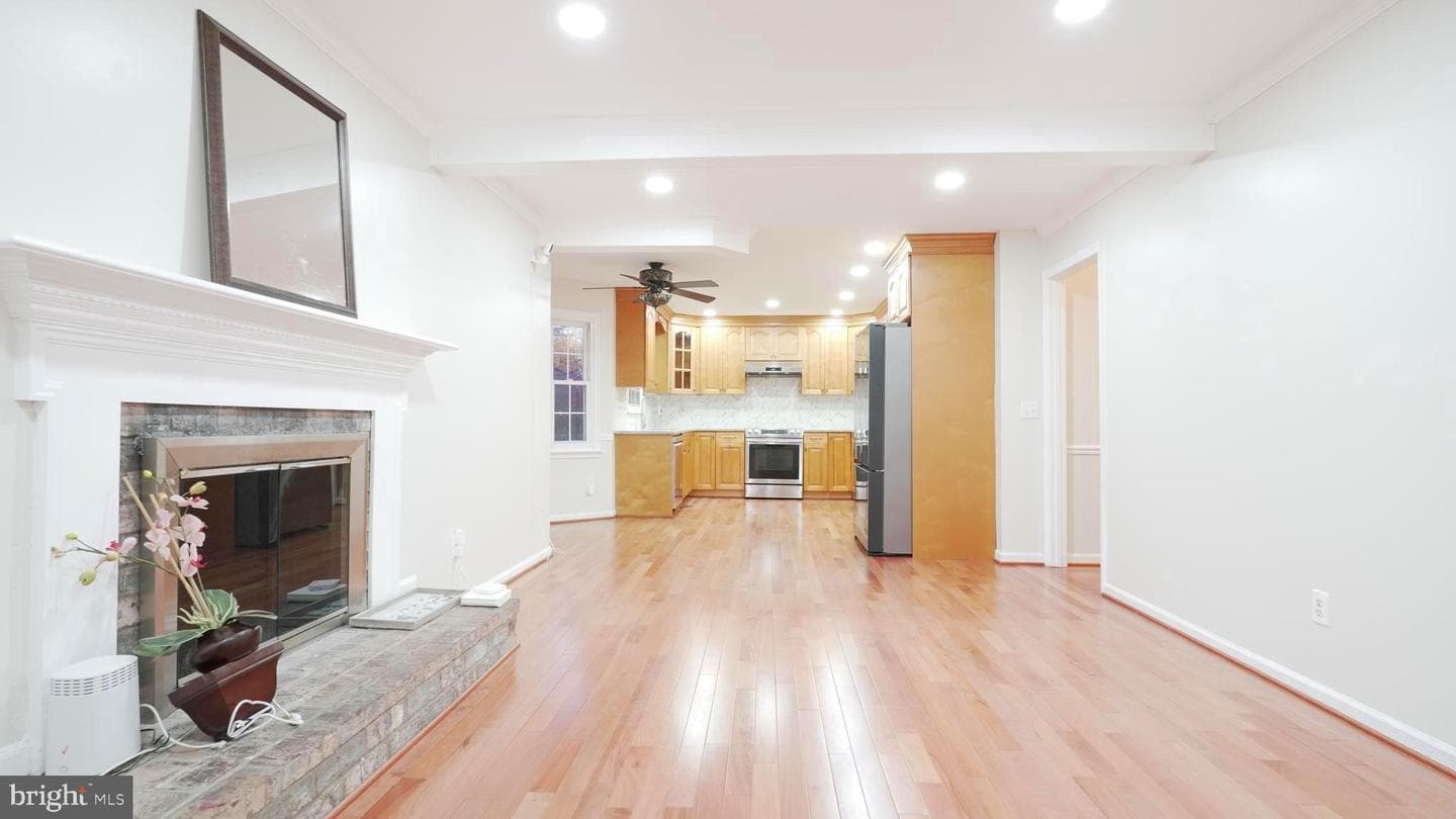 10203 Raleigh Tavern Lane photo 21
