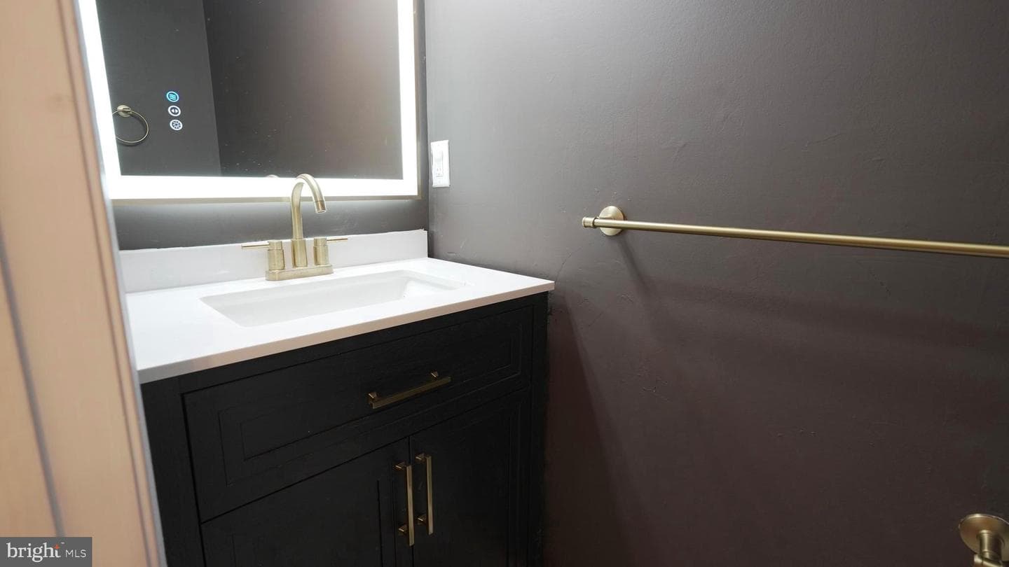 10203 Raleigh Tavern Lane photo 24