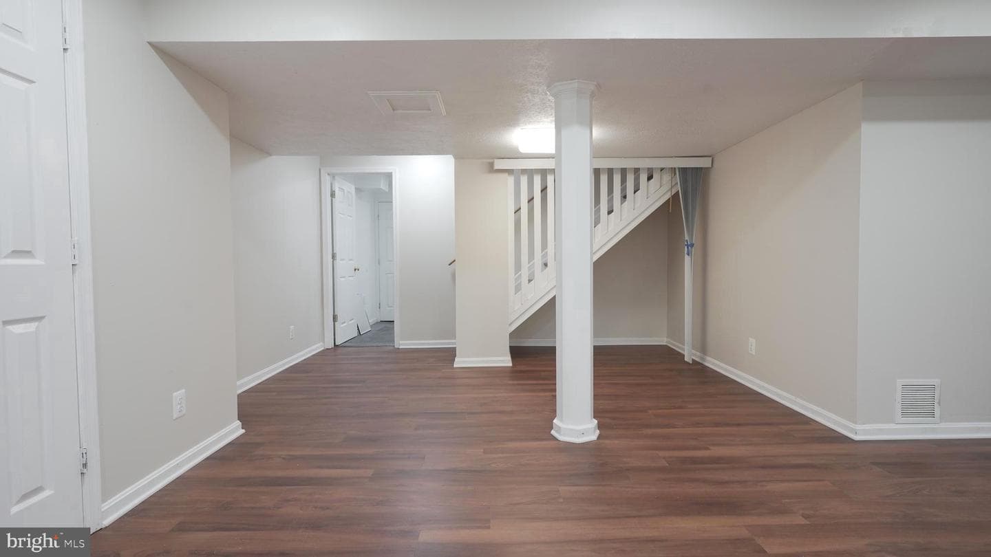 10203 Raleigh Tavern Lane photo 42