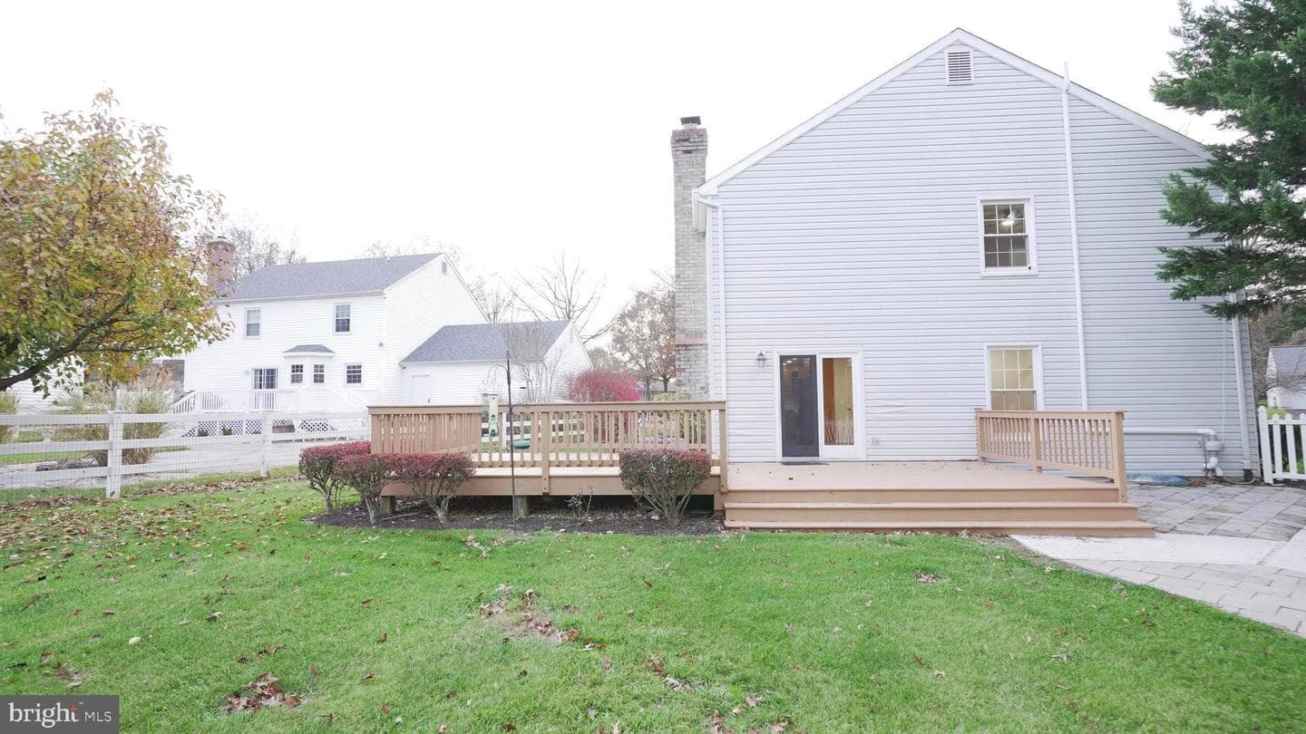 10203 Raleigh Tavern Lane photo 55