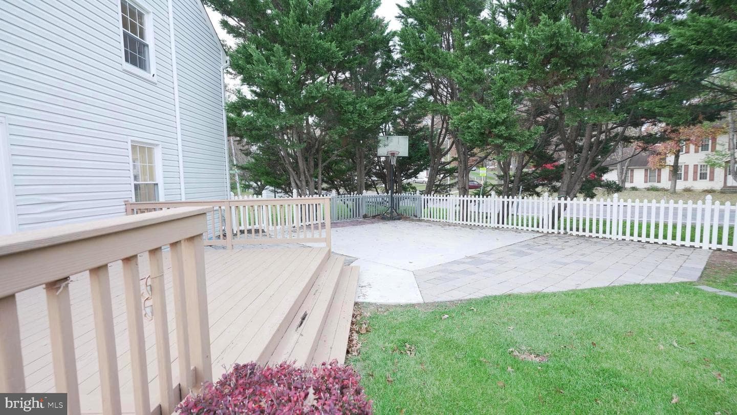 10203 Raleigh Tavern Lane photo 56