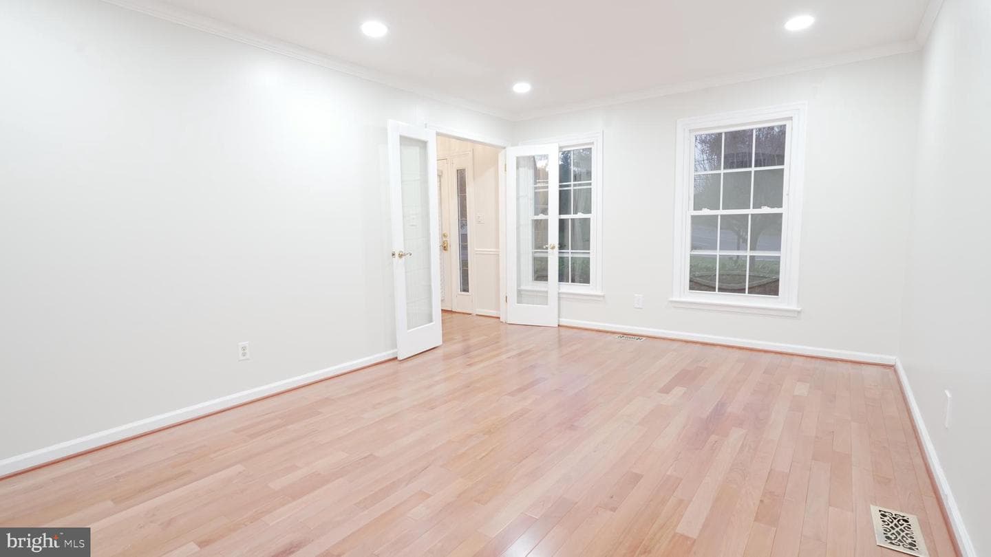 10203 Raleigh Tavern Lane photo 9