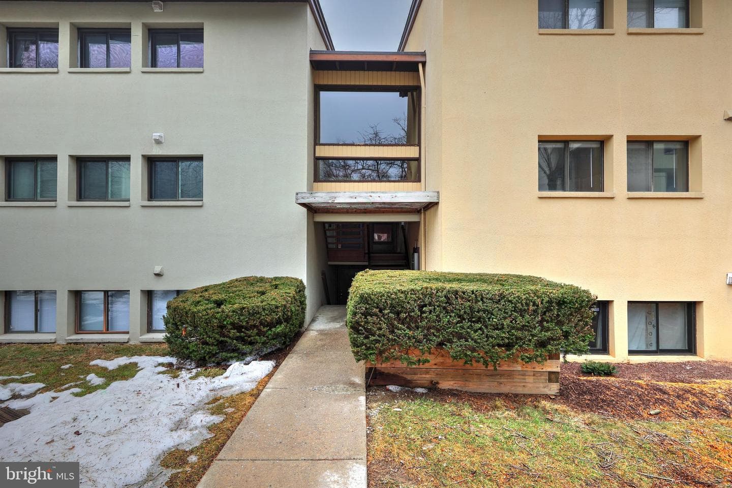 5633 Harpers Farm Road #d photo 19