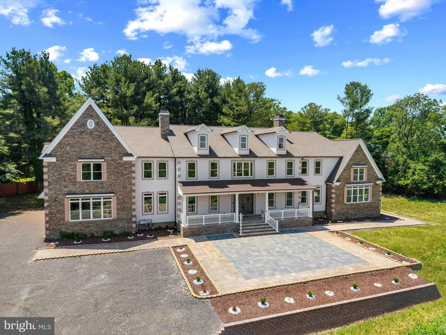 5004 Ten Oaks Road photo 4