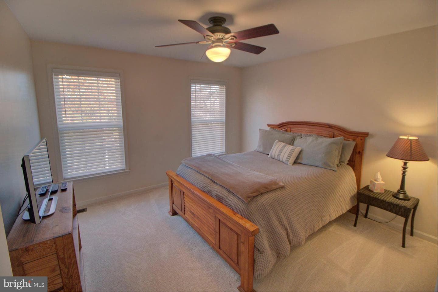 7030 Calvert Drive photo 29