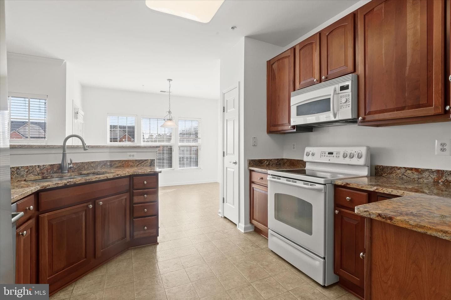 8125 Hickory High Court #l photo 12