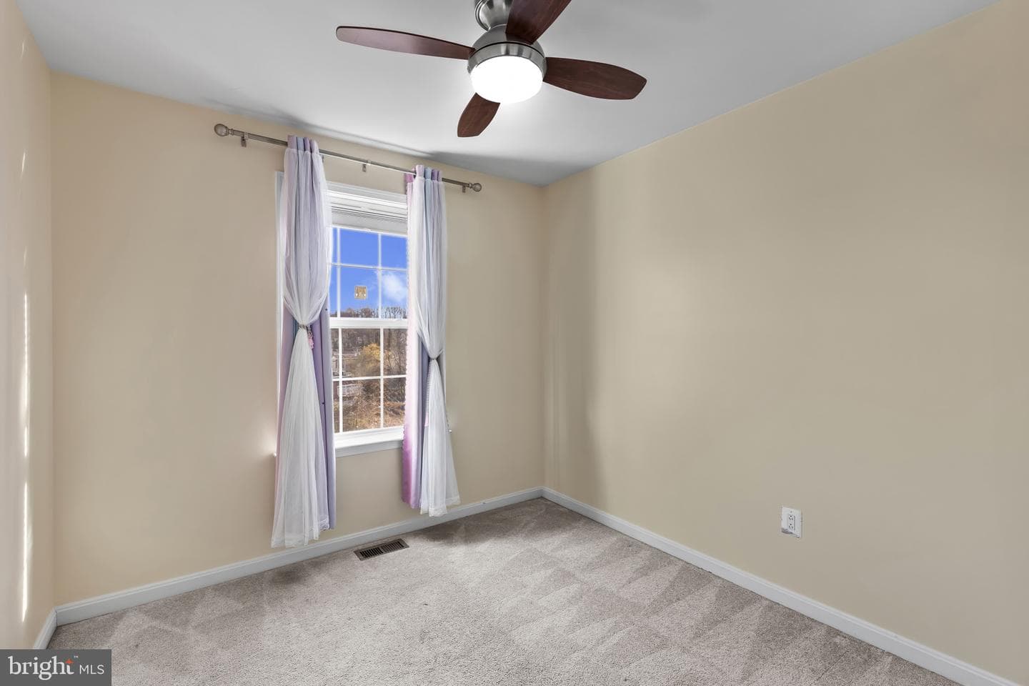 7217 Barry Lane photo 33