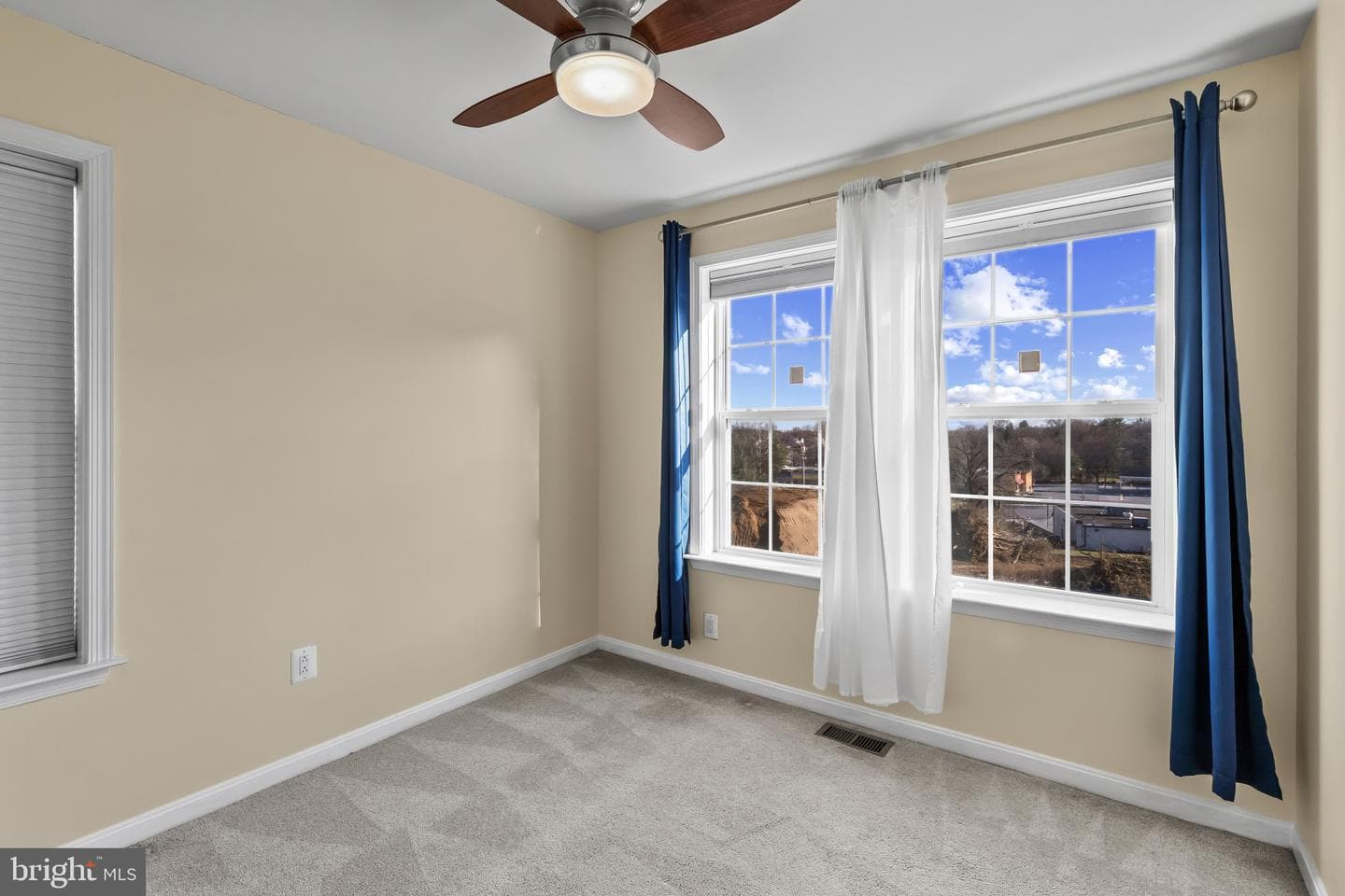 7217 Barry Lane photo 35