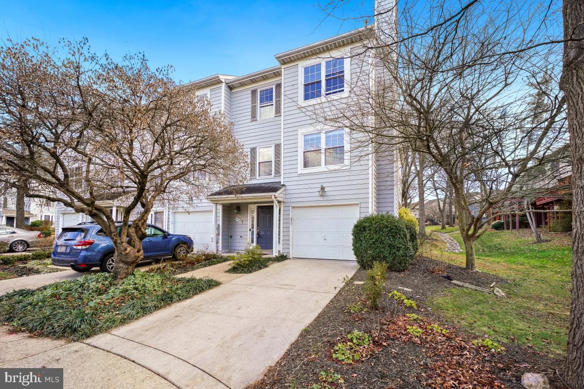5349 Chase Lions Way photo 2