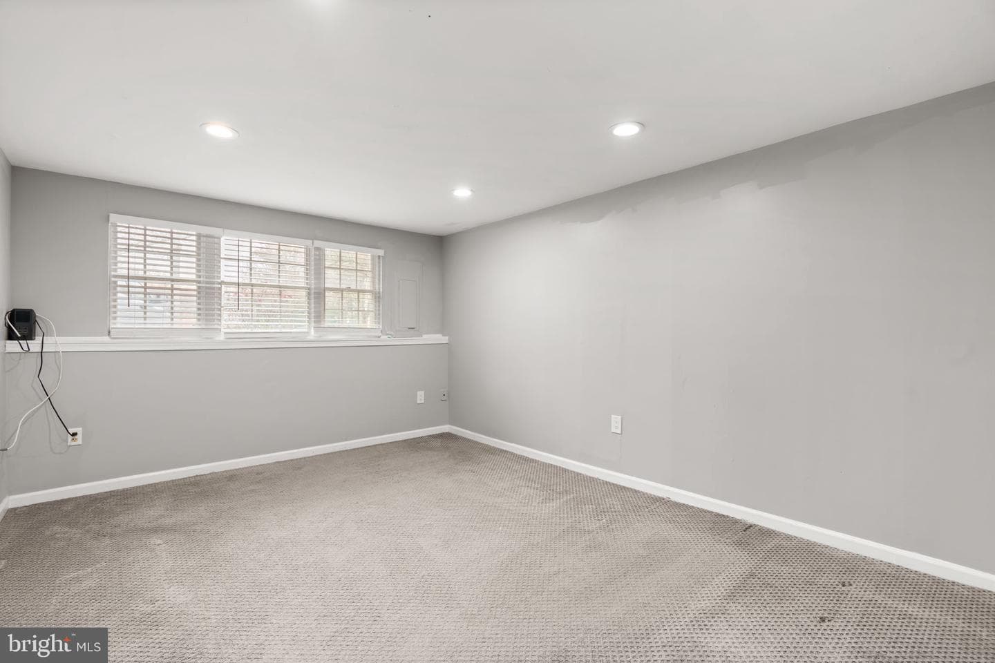 9339 Kendal Circle photo 23