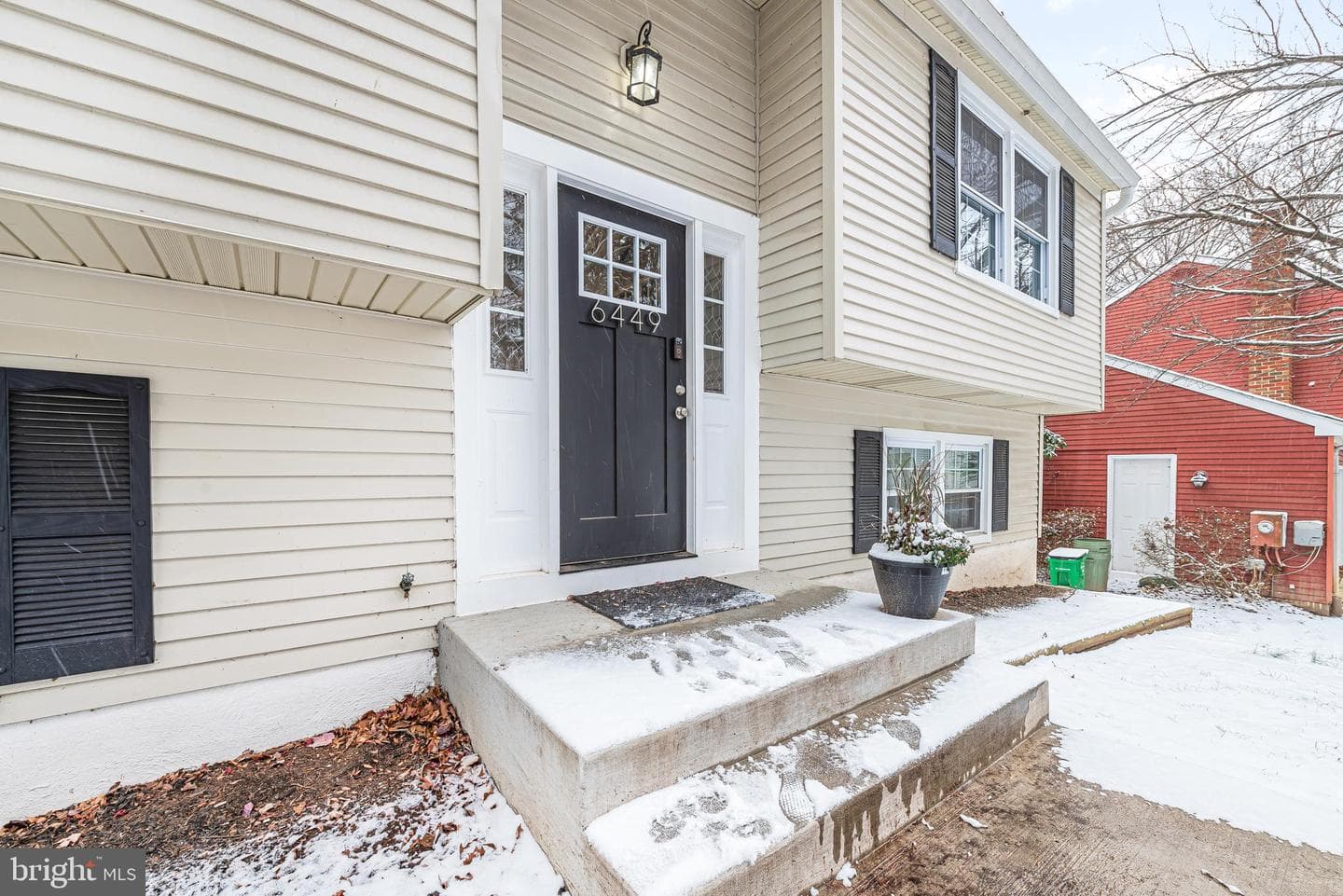 6449 Tauler Court photo 5