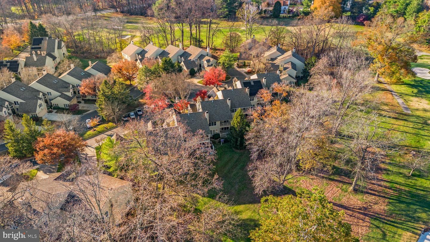 5161 Harpers Farm Road #27 photo 48