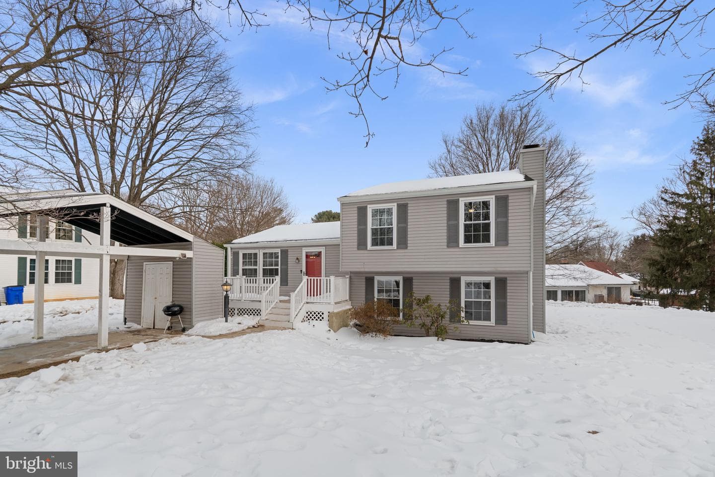 6878 Happyheart Lane photo 1
