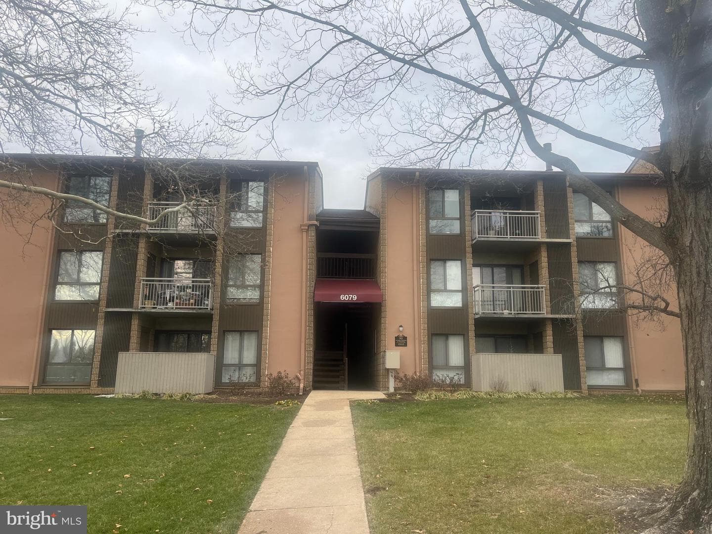 6079 Majors Lane #6 M6 photo 4