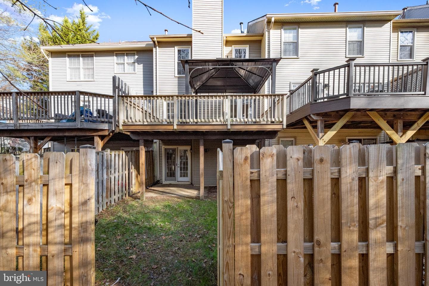 6240 Manchester Way photo 46