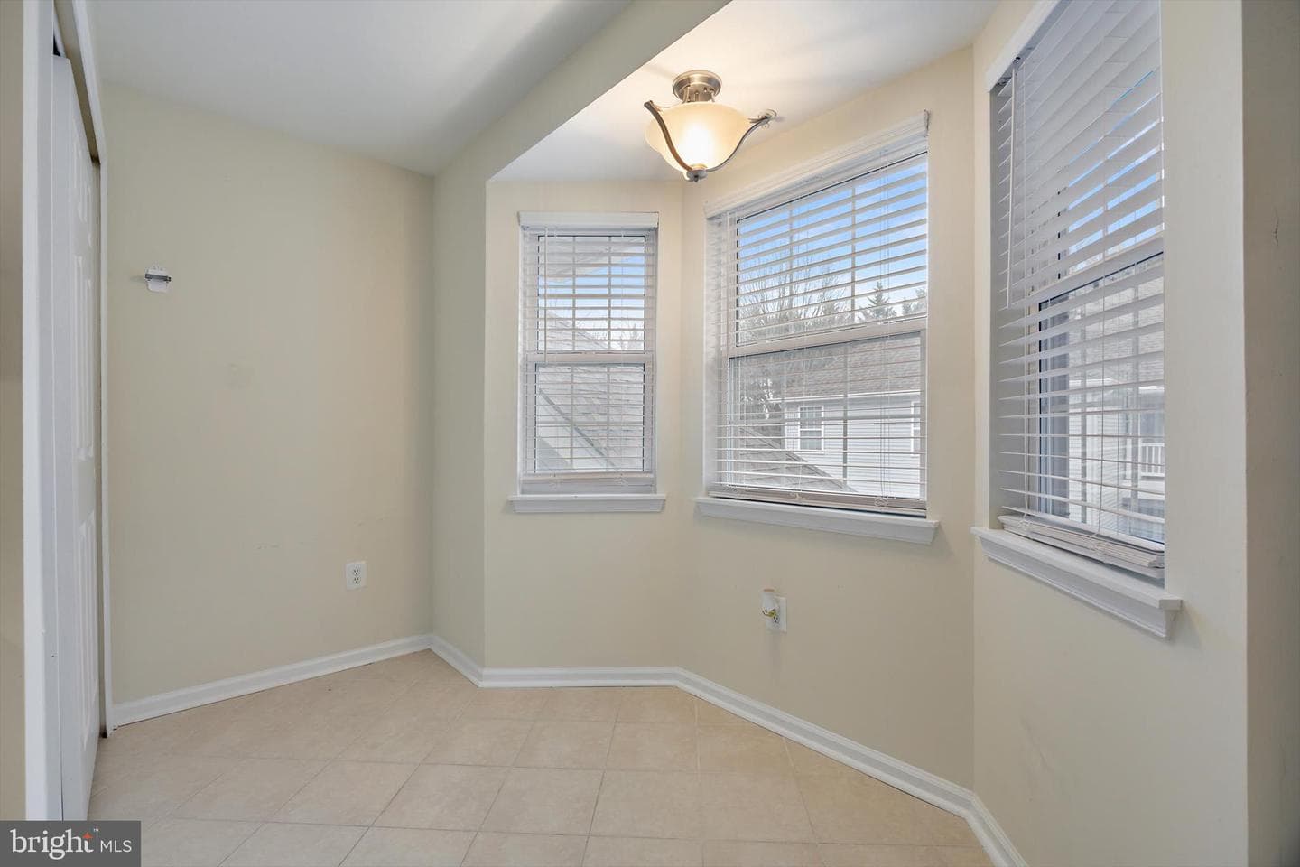 5839 Wyndham Circle #305 photo 19