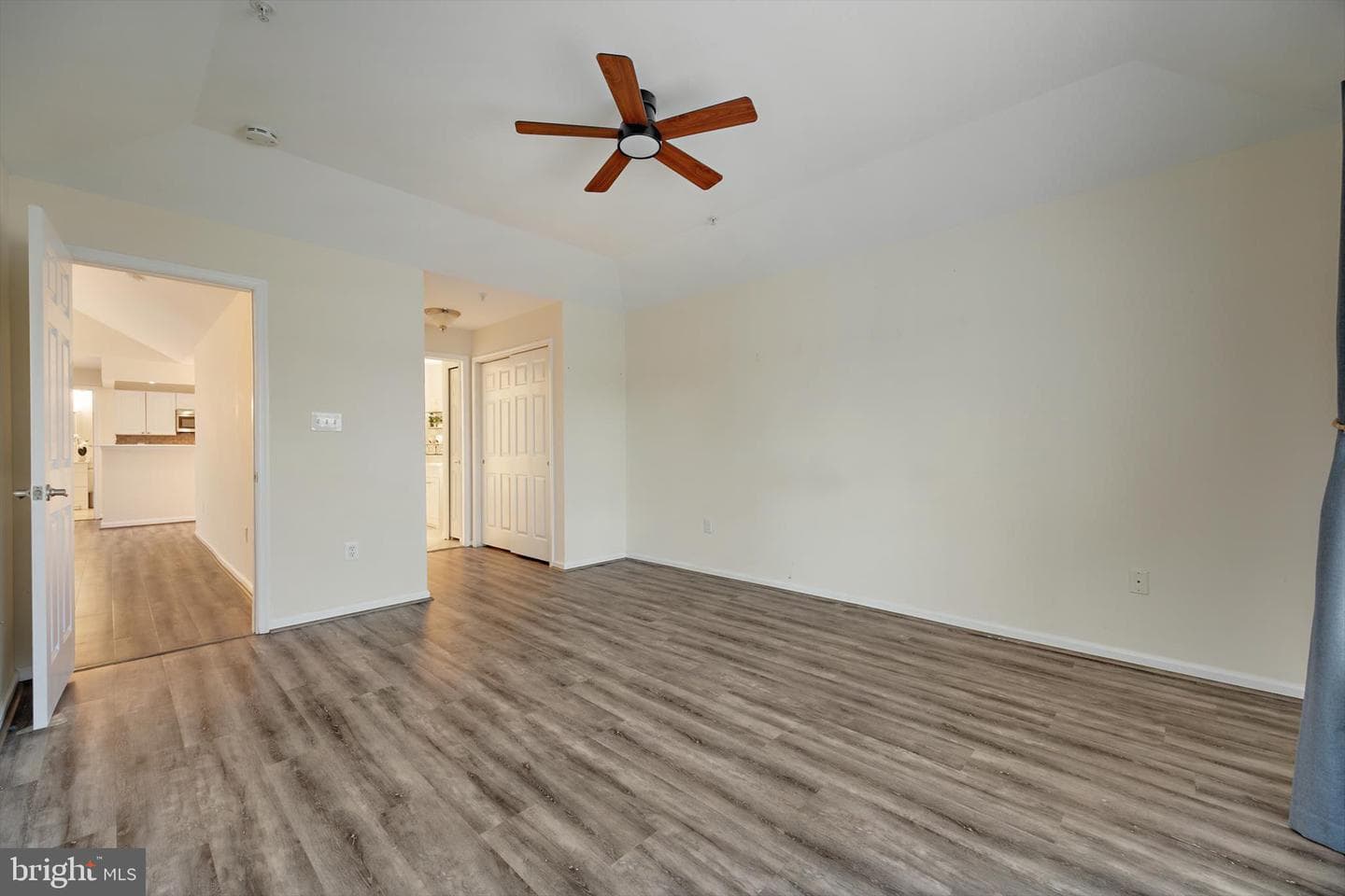 5839 Wyndham Circle #305 photo 25