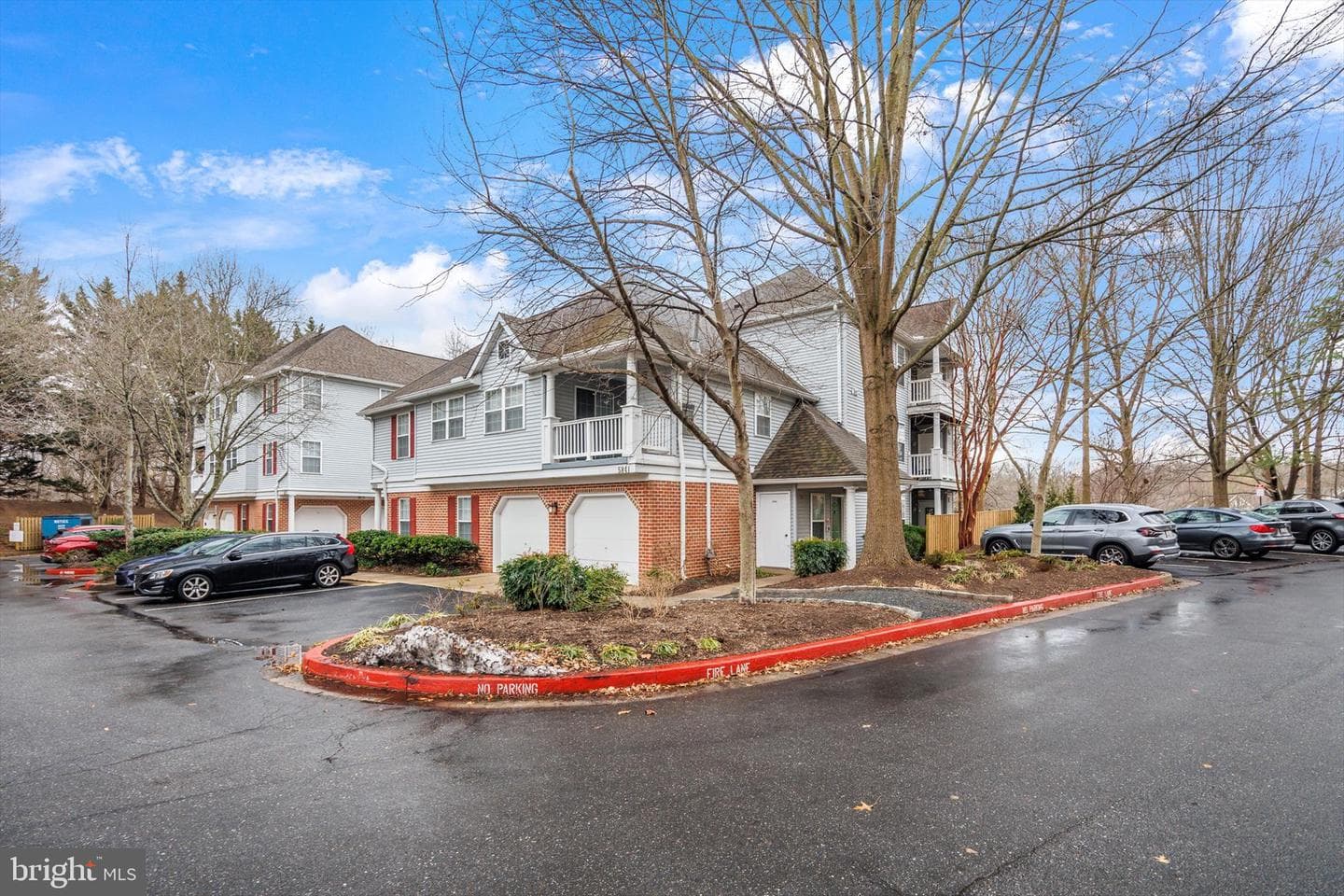 5839 Wyndham Circle #305 photo 34