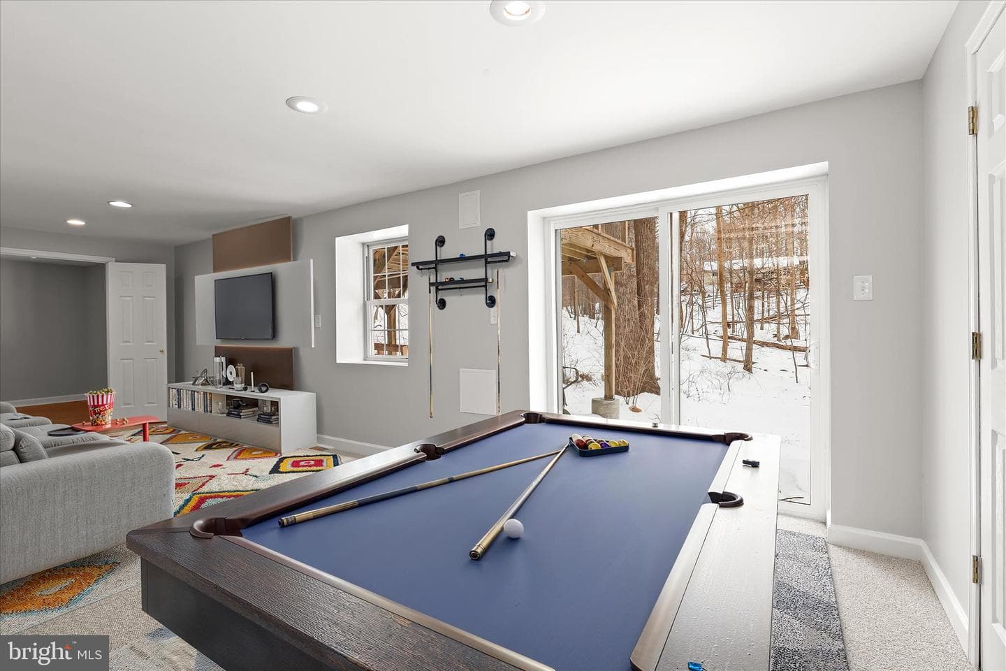 6831 Caravan Court photo 4