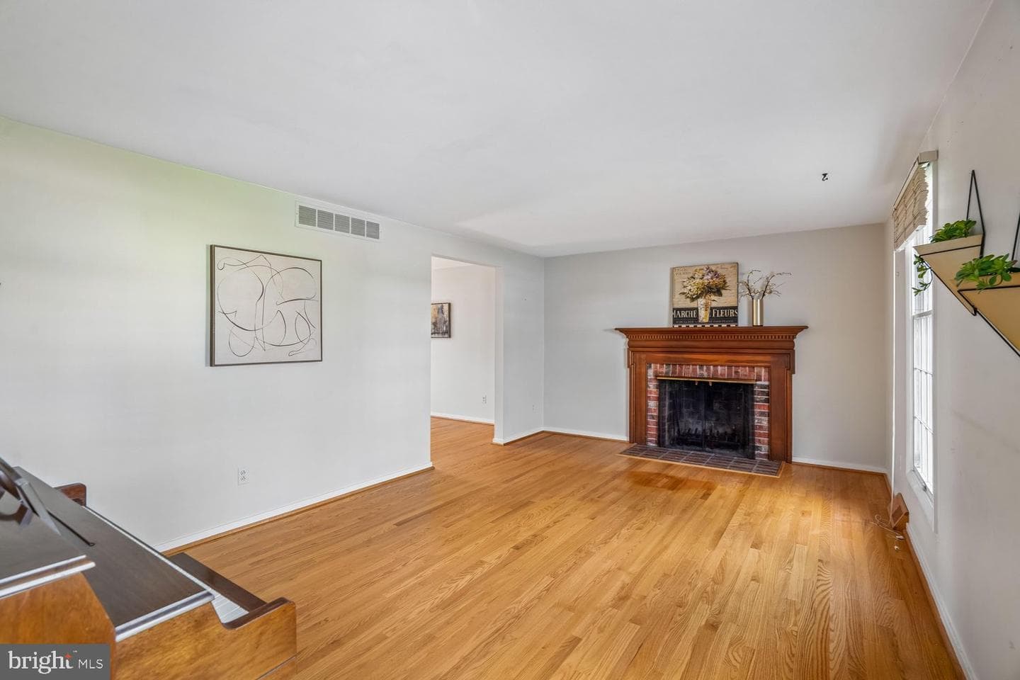 5209 Windmill Lane photo 8