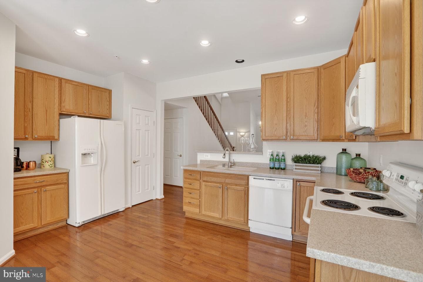 5904 Abrianna Way #b photo 10