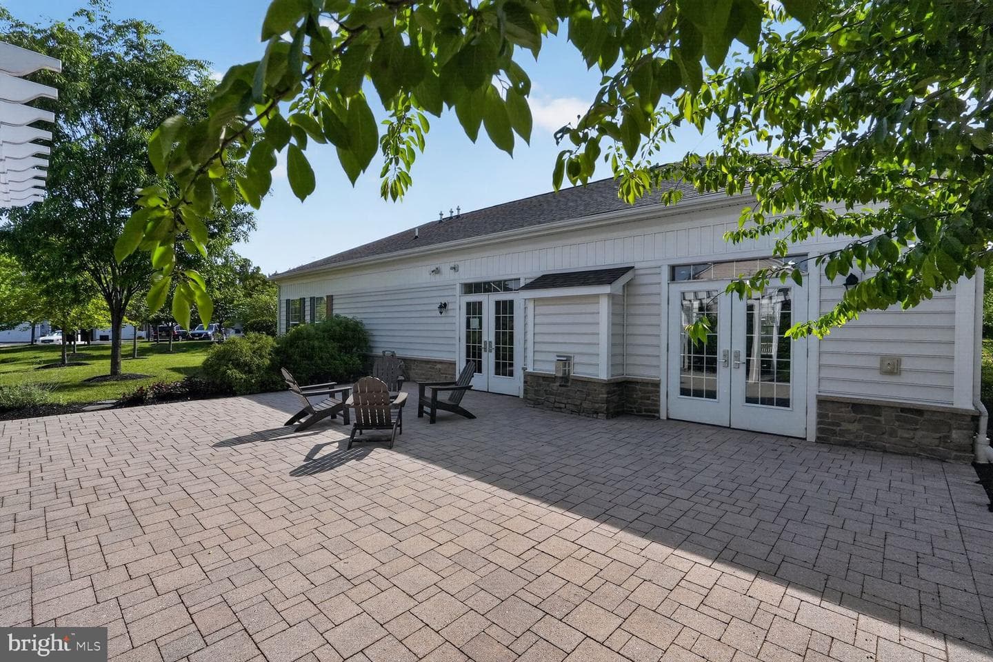 9739 Knowledge Drive photo 31