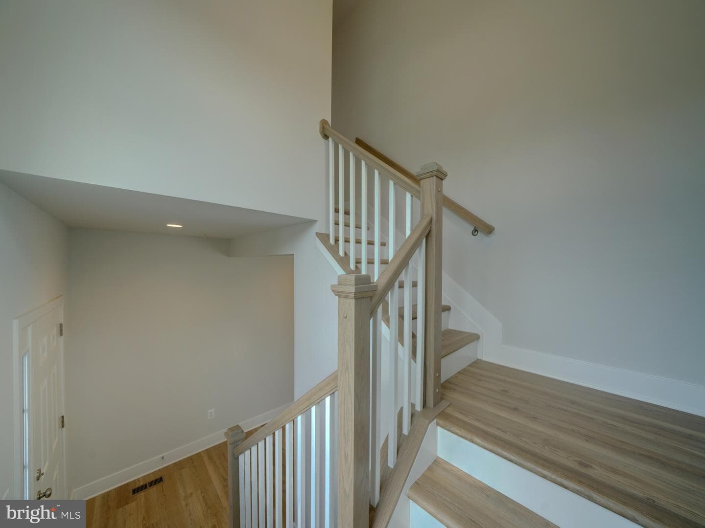 9425 Fairview Avenue photo 40