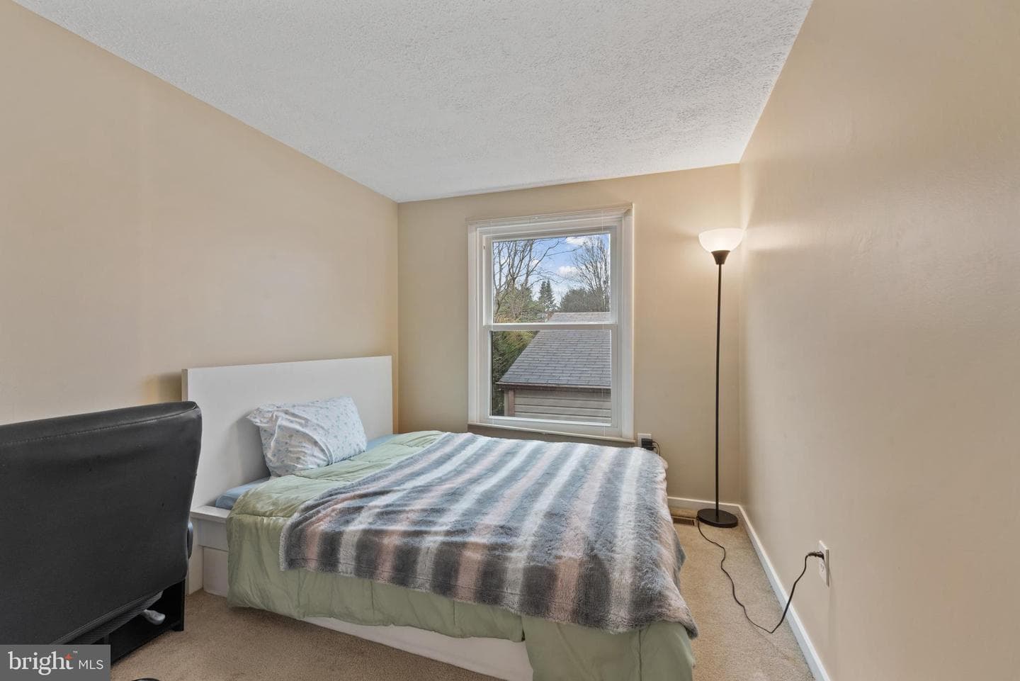 6680 Buttonhole Court photo 18