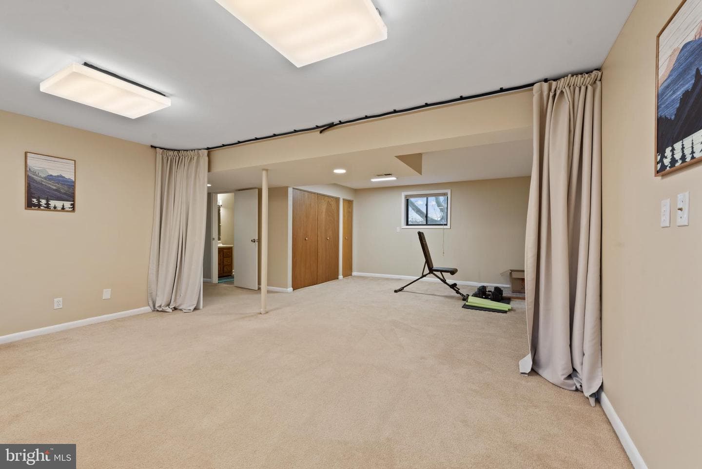 6680 Buttonhole Court photo 26