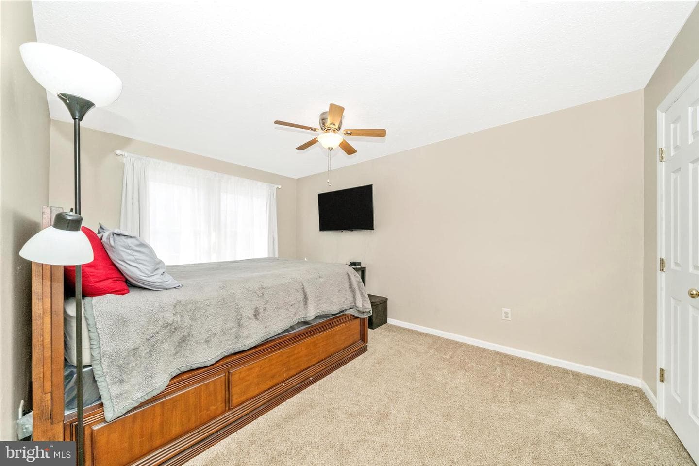 5623 Roundtree Lane photo 34