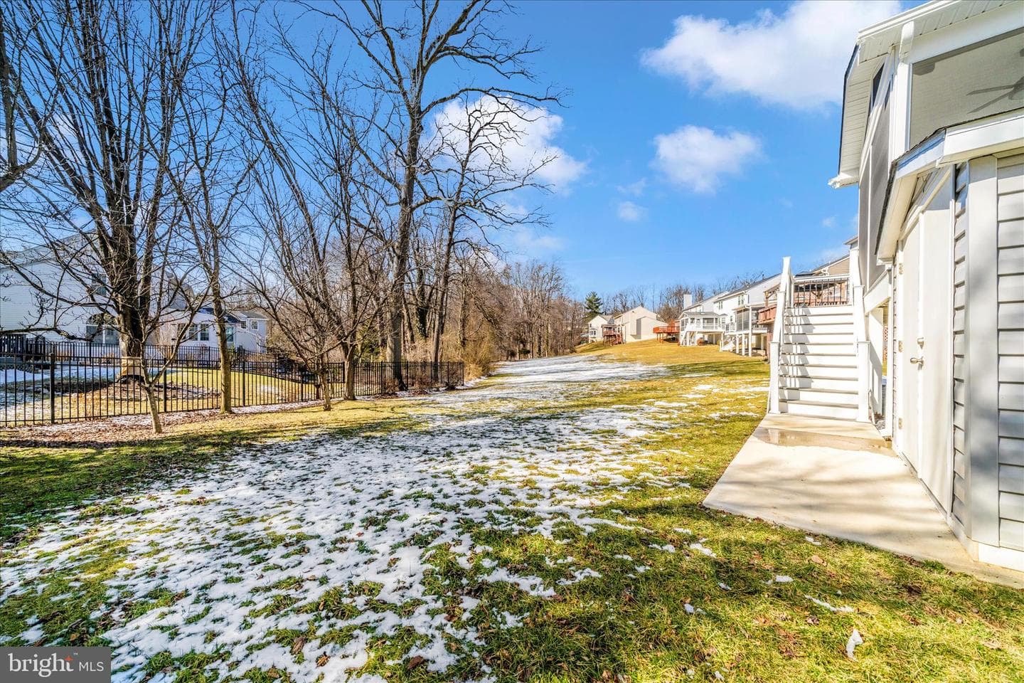 5623 Roundtree Lane photo 49