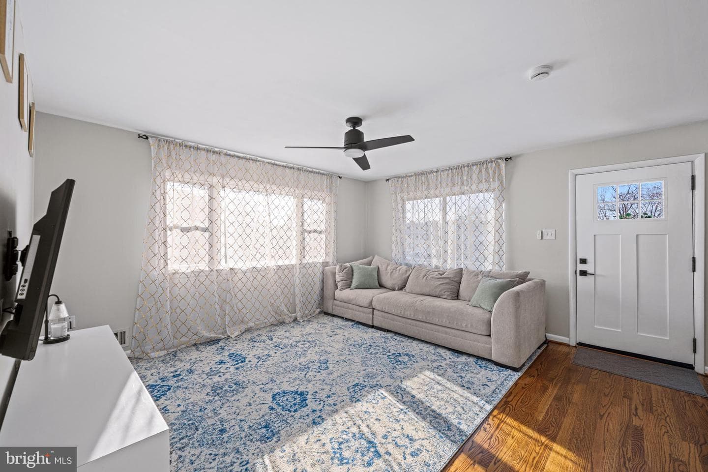 6037 Claire Drive photo 12
