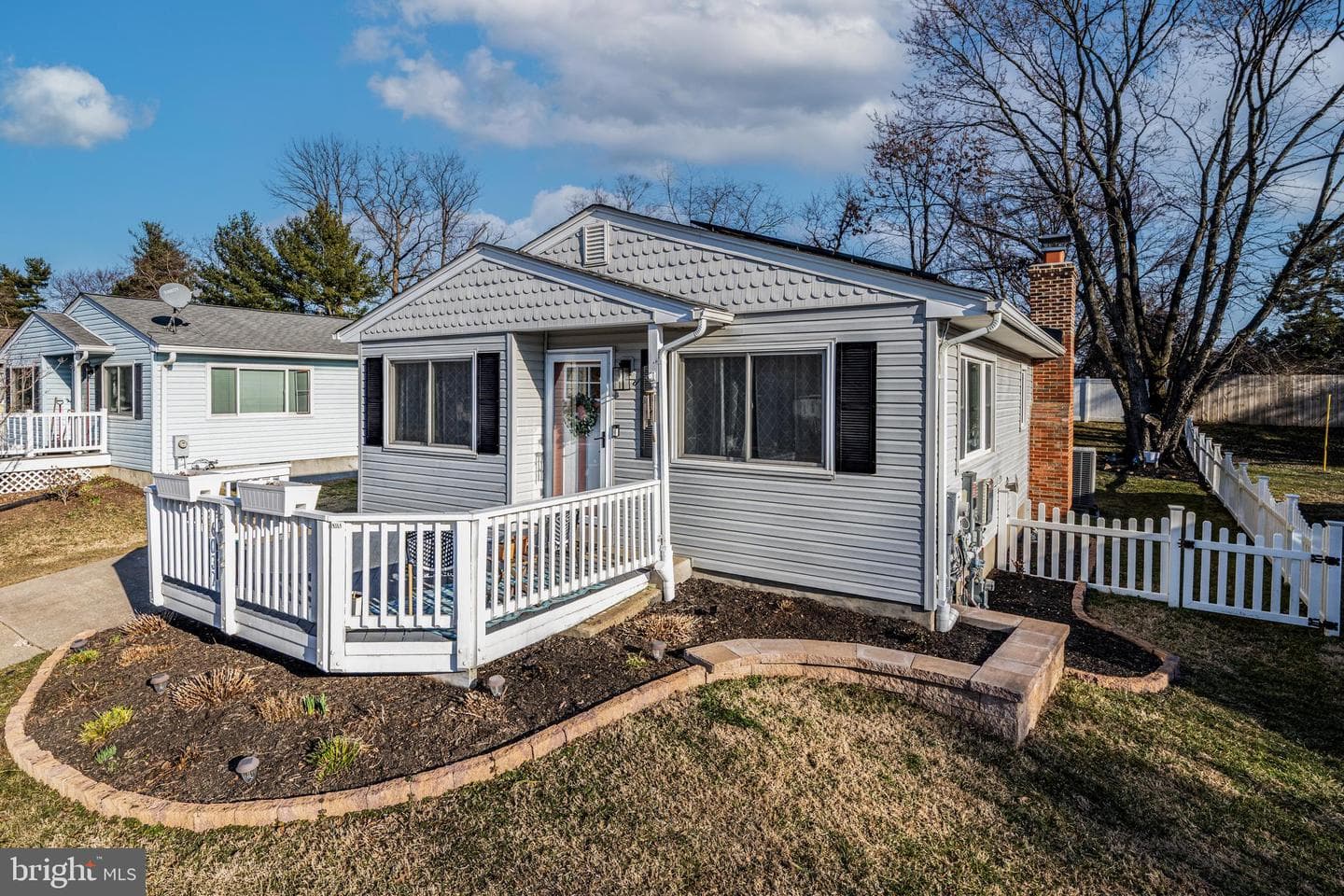 6037 Claire Drive photo 4