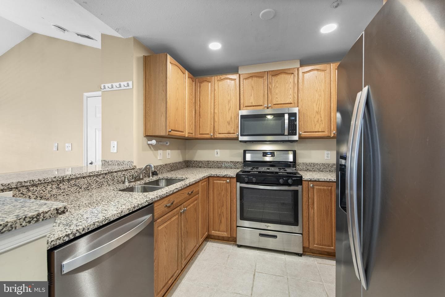 5930 Millrace Court #f302 photo 9