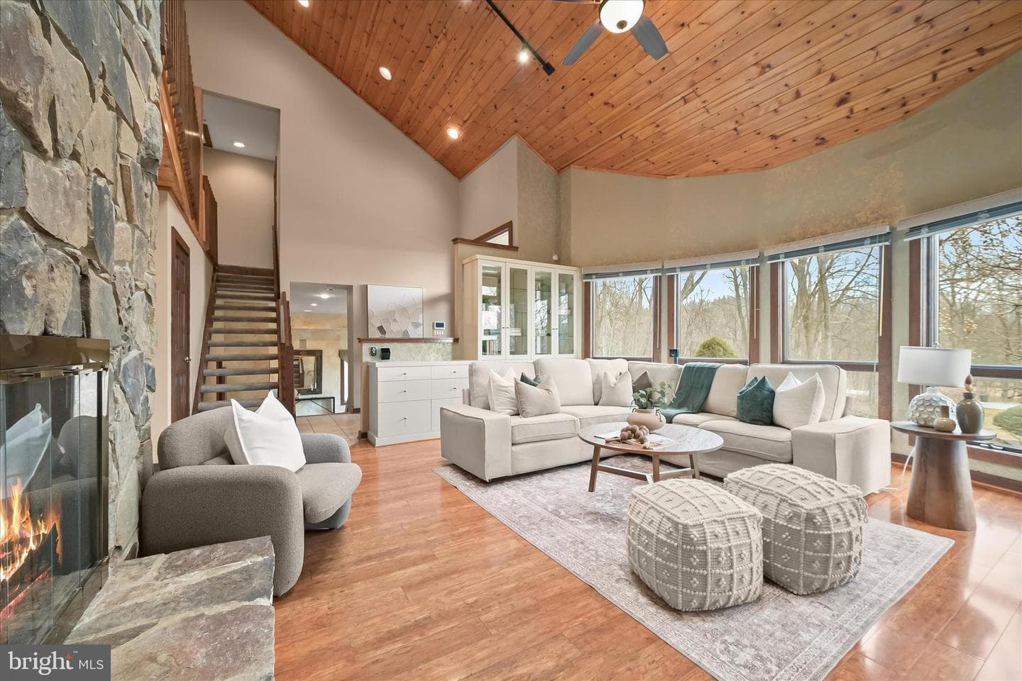 13304 Ridgewood Drive photo 8