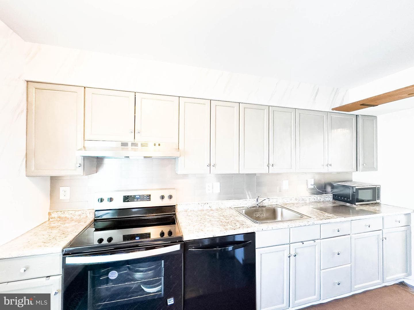 5859 Hunt Hill Drive #12-05 photo 7
