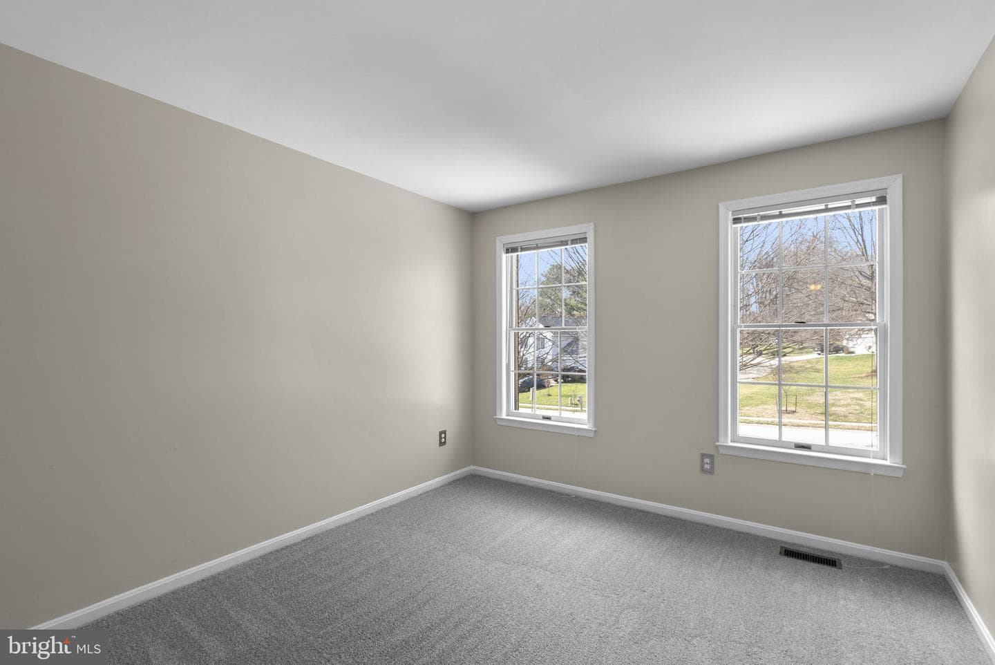 2855 Country Lane photo 29