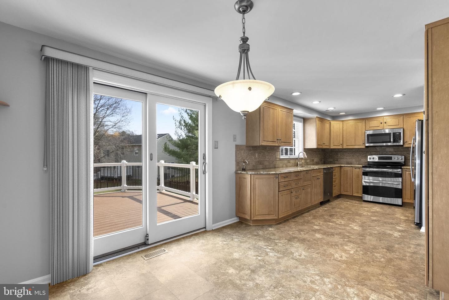2855 Country Lane photo 3