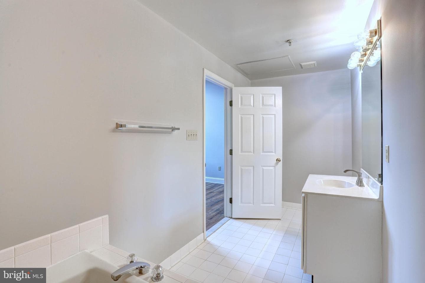 3700 College Avenue #101 photo 17
