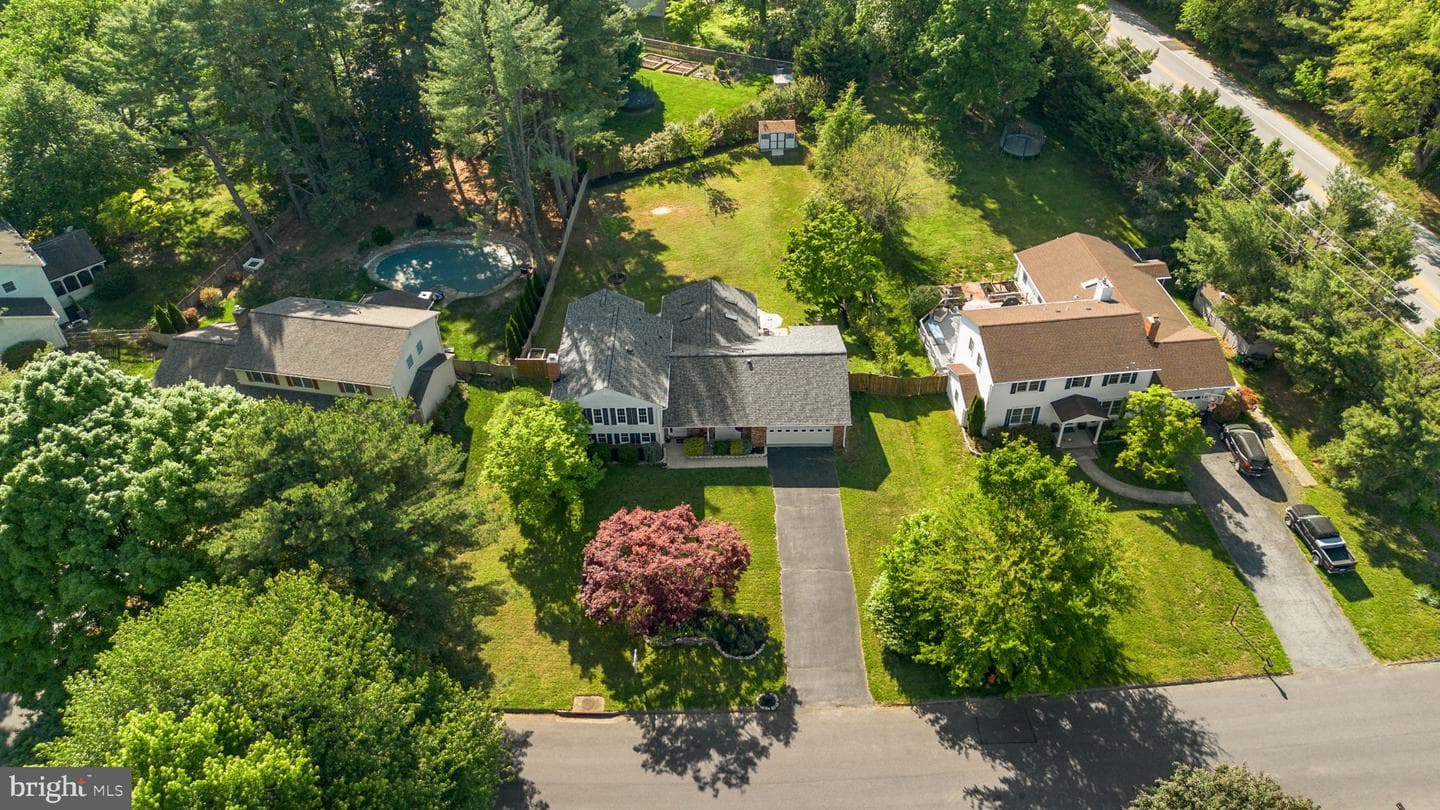 10022 Waterford Drive photo 48