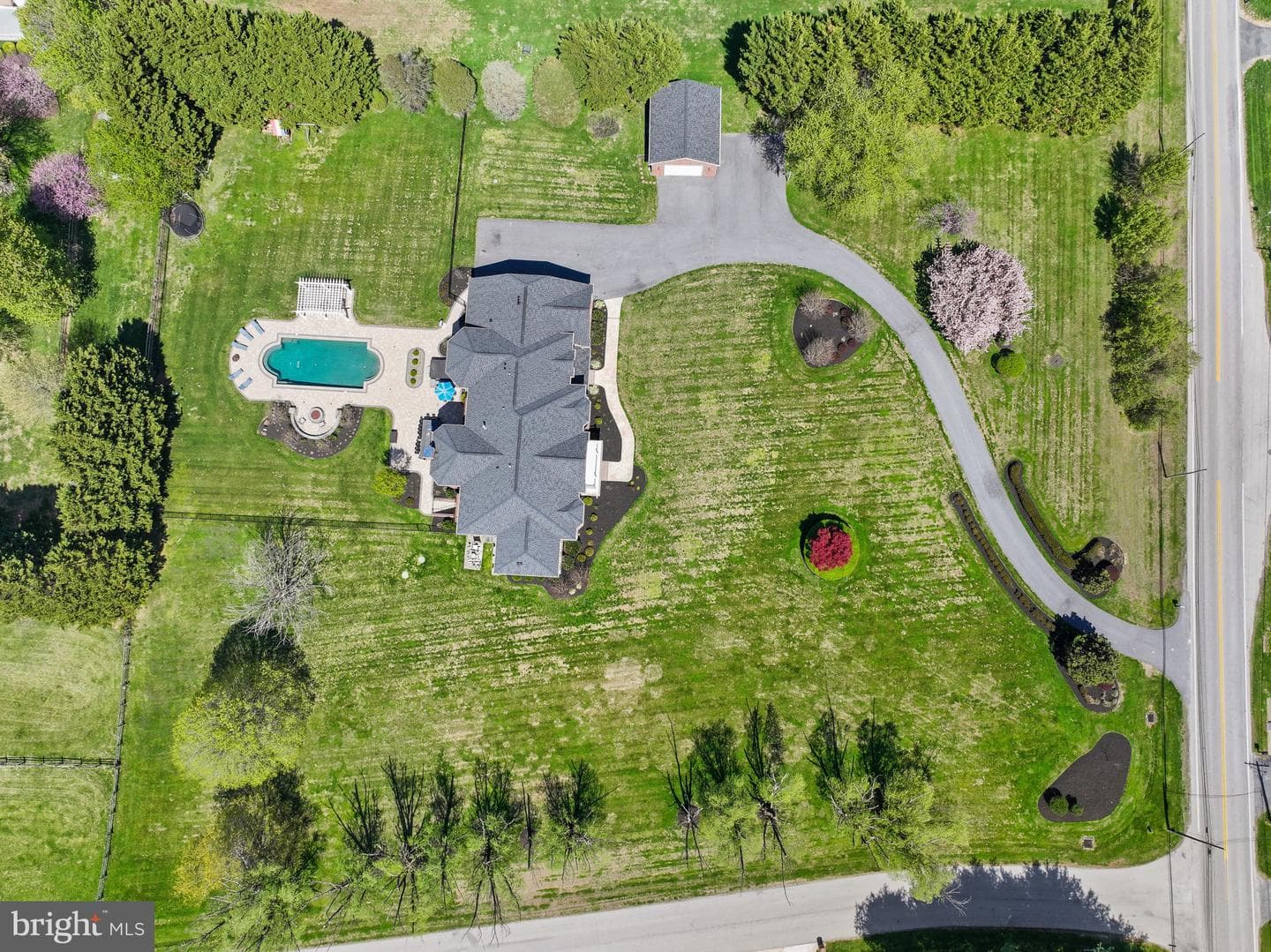 1820 Woodstock Rd photo 109
