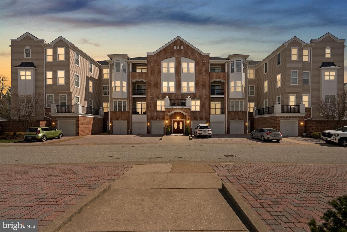 6155 Shadywood Road #204