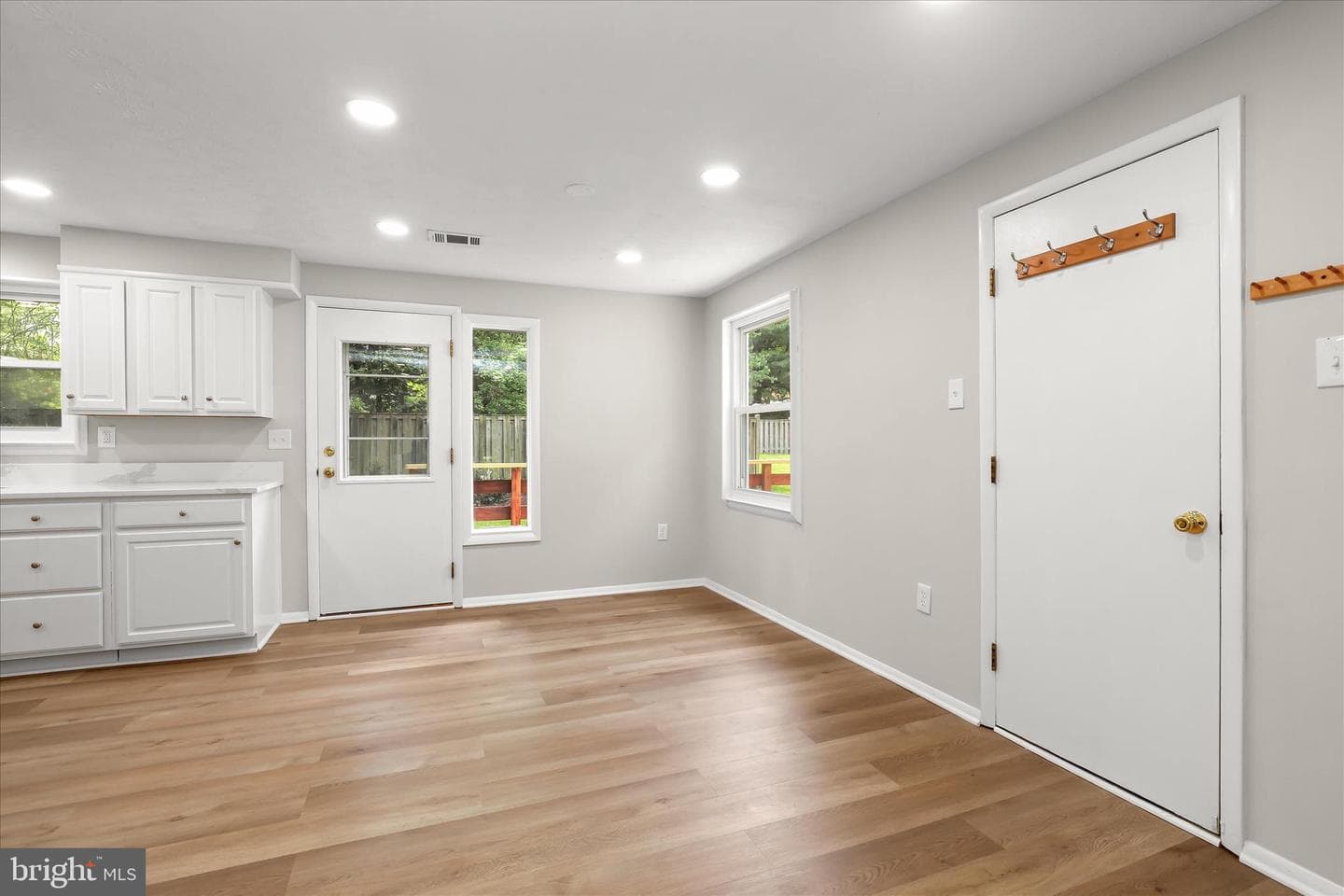 9266 Crazyquilt Court photo 11