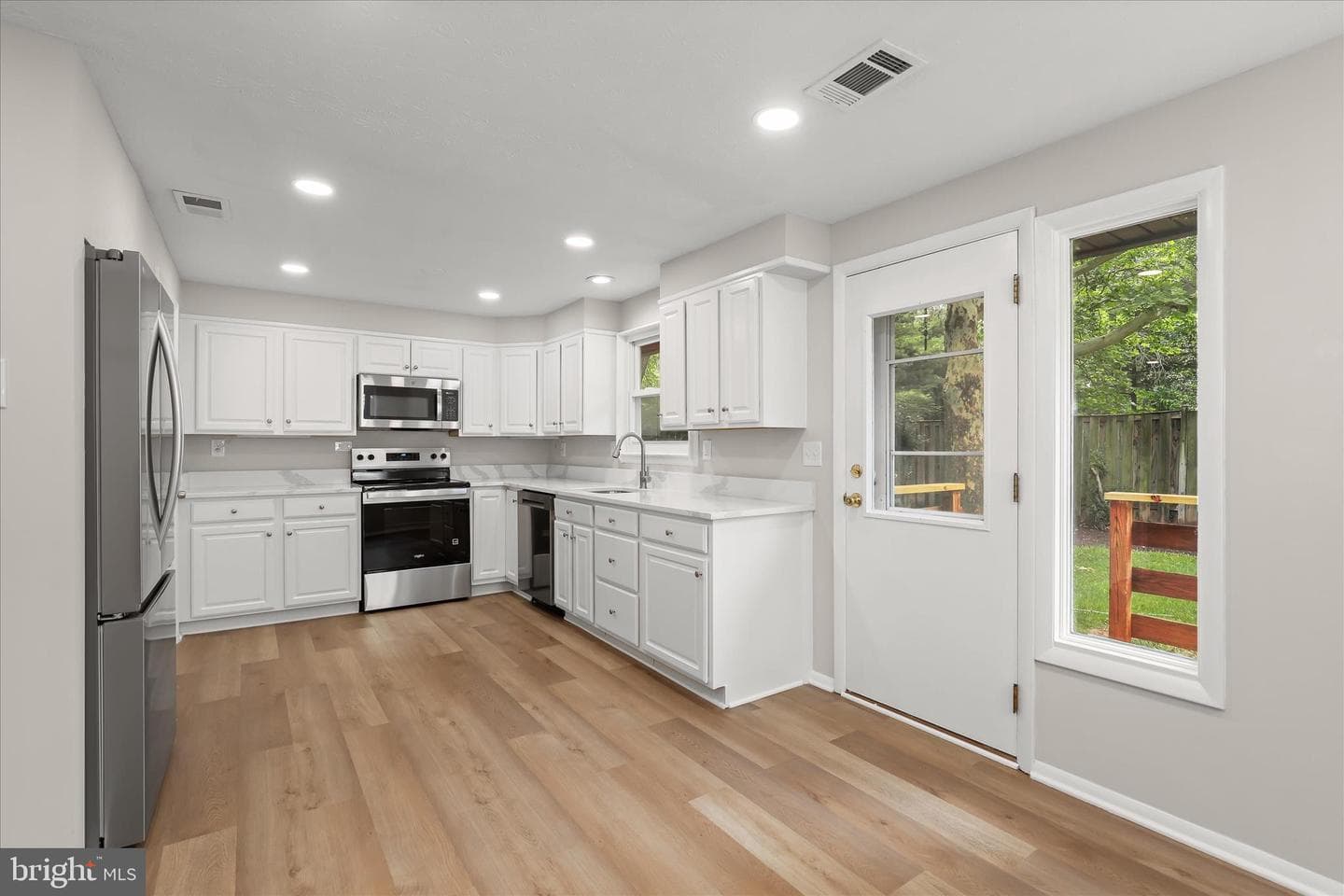 9266 Crazyquilt Court photo 12
