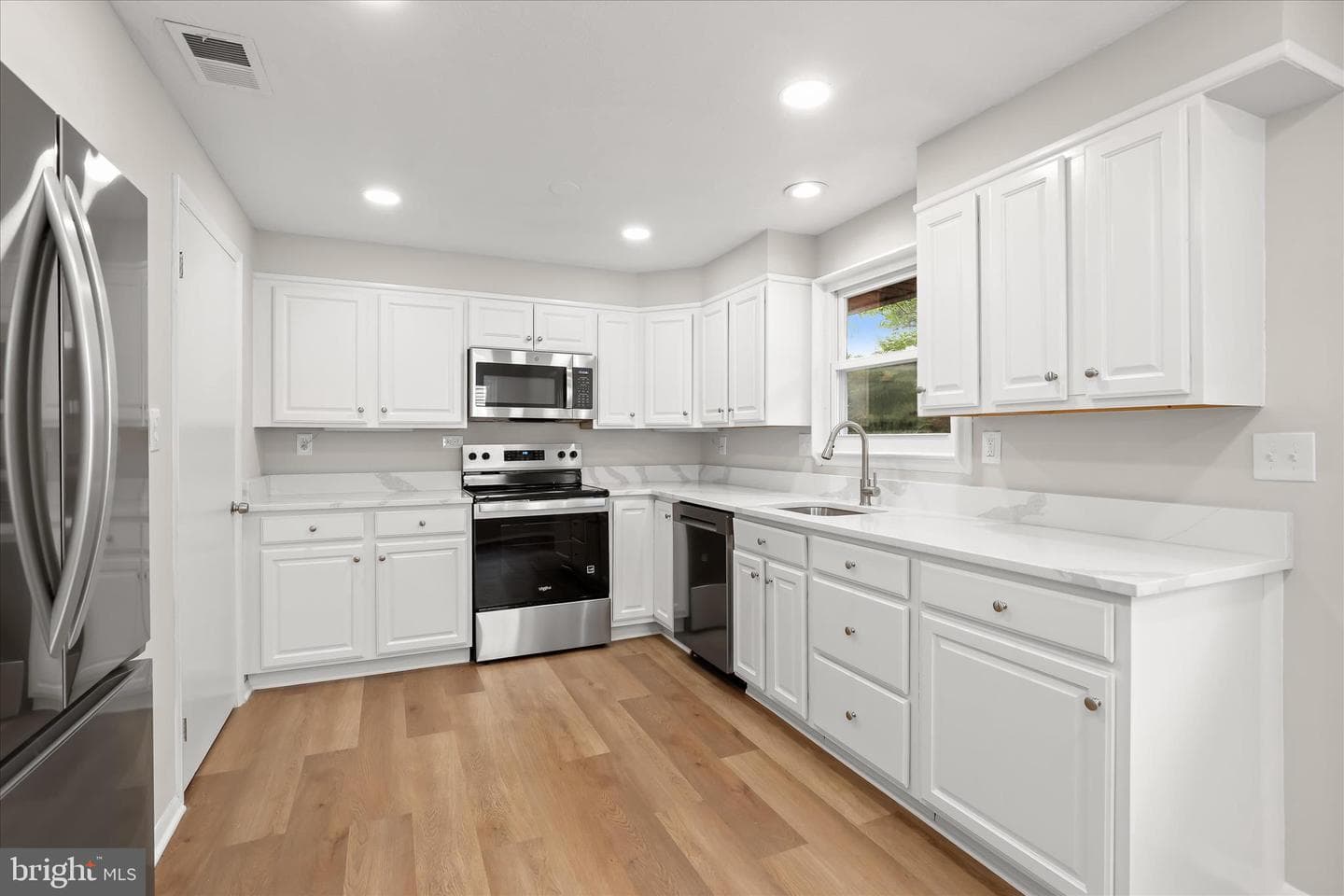 9266 Crazyquilt Court photo 13