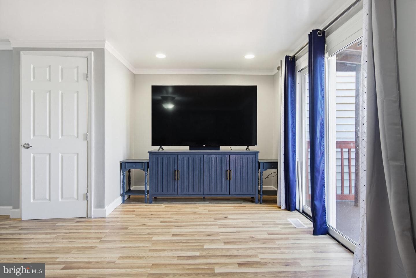7247 Procopio Circle photo 12